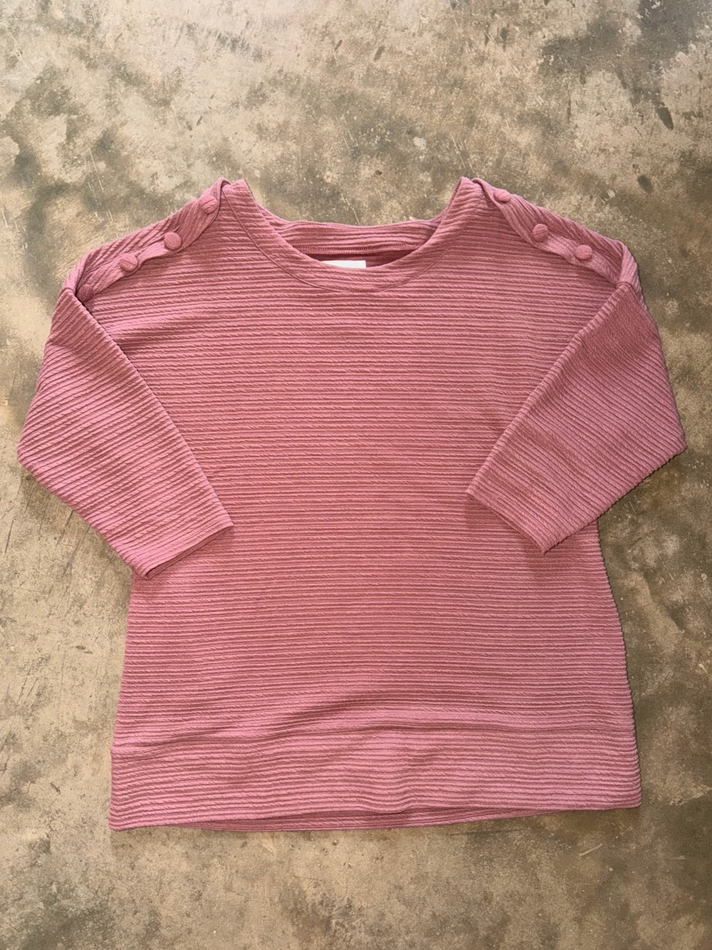 New York Laundry Dusty Rose Ribbed Button Shoulder Top Medium 3/4 Sleeve